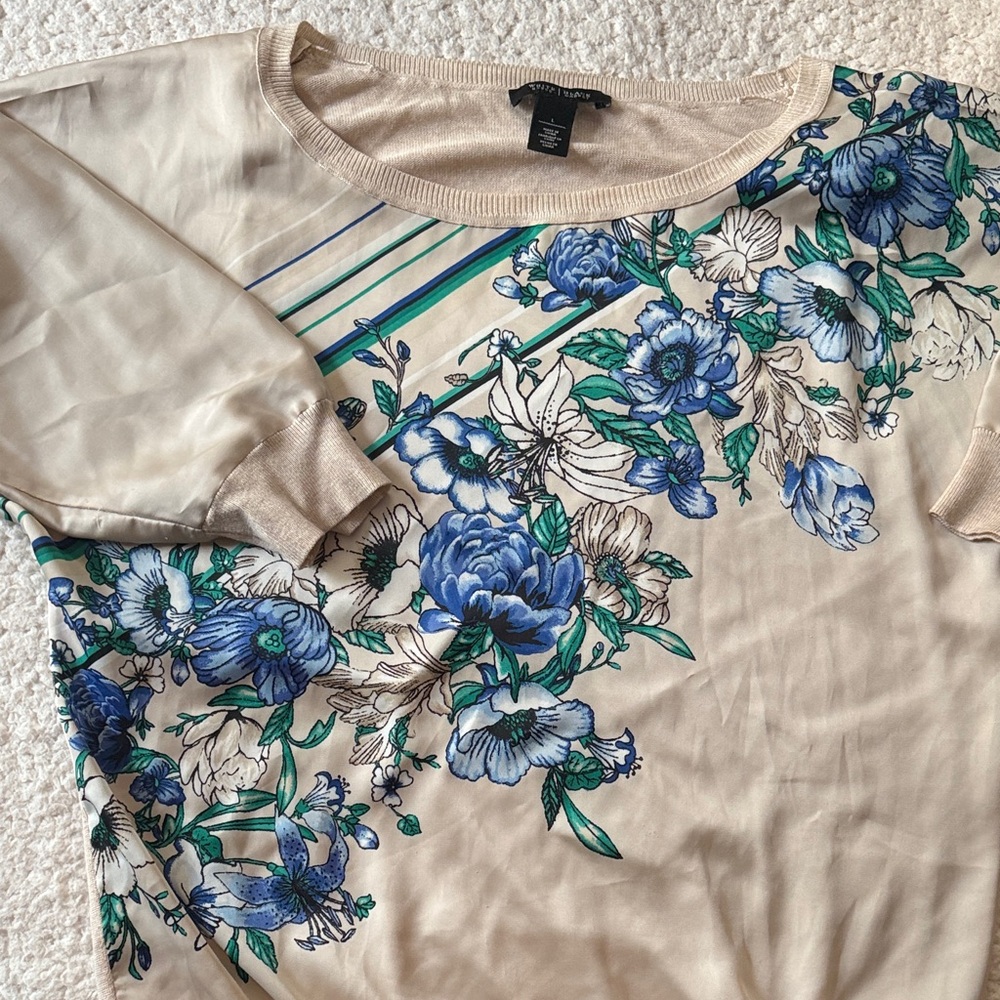 White House Black Market Blue Floral Blouse